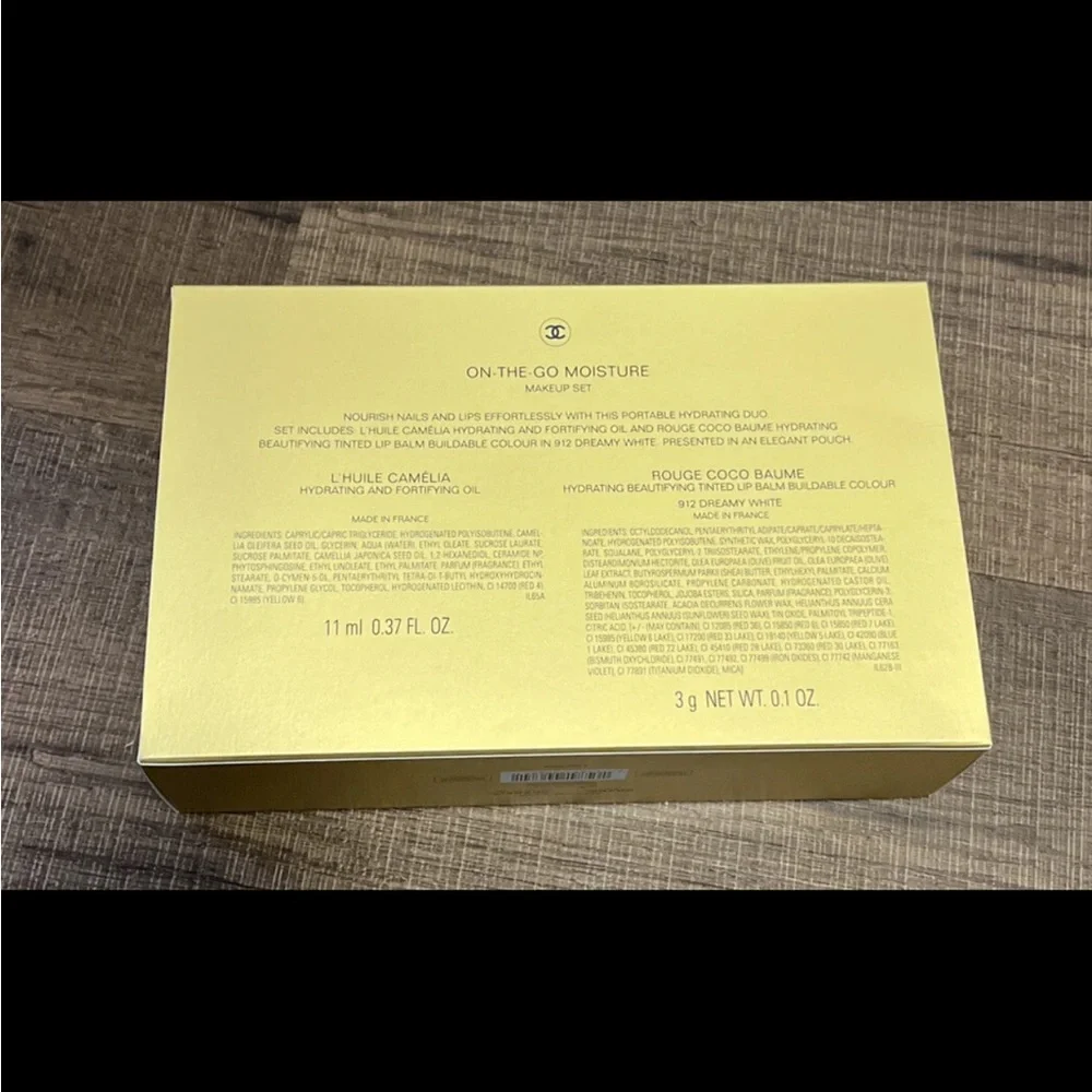 NIB! CHANEL HOLIDAY GIFT SET ON THE GO MOISTURE 2023 - Picture 4 of 5